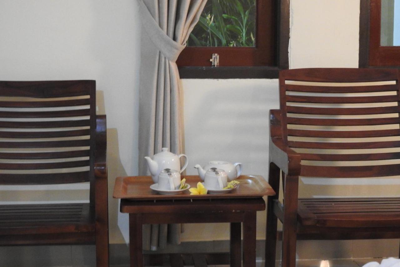 D'Batur Hotel Senggigi Exterior foto